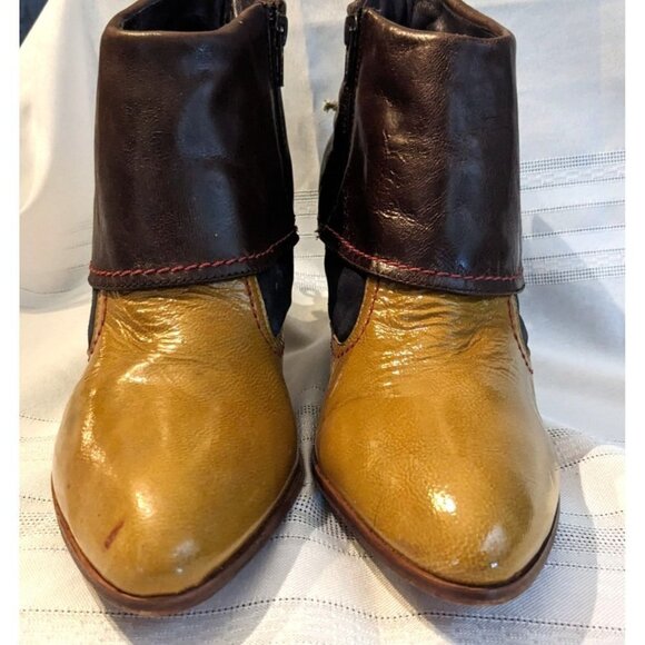 True Religion Leather Cuff Pirate Booties Tricolor Handmade Lace Suede Size 10 - Picture 6 of 8